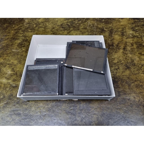 211 - PHOTOGRAPHY: GLASS NEGATIVES: a large collection of approx 470+ glass negatives, autochrome and Page... 