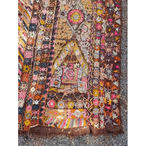 1015 - A floral flatweave rug, 226 x 168cm. 