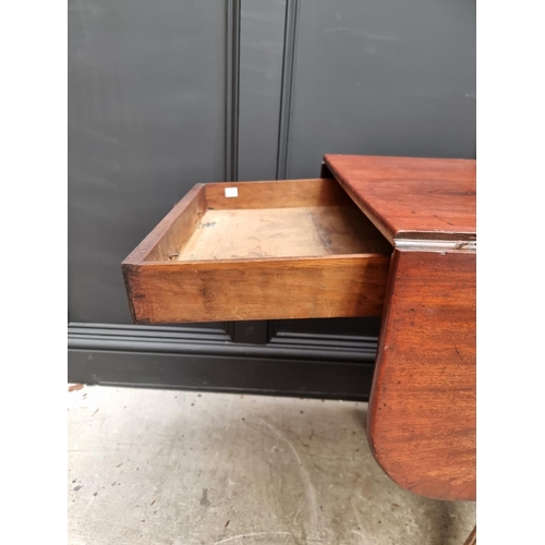 1099 - A George IV mahogany pedestal Pembroke table, 108.5cm wide when open. 