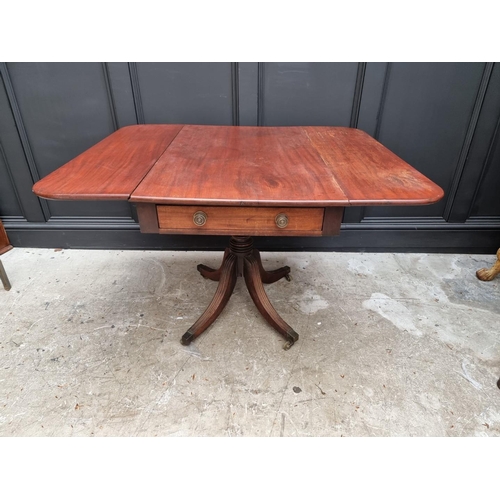 1099 - A George IV mahogany pedestal Pembroke table, 108.5cm wide when open. 