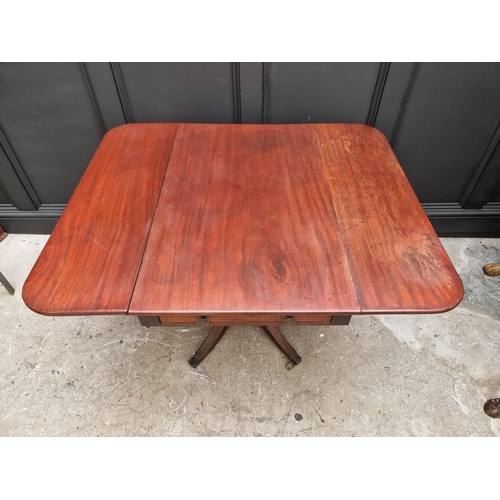 1099 - A George IV mahogany pedestal Pembroke table, 108.5cm wide when open. 