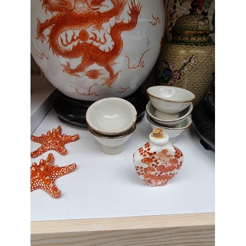 1133 - A mixed group of Chinese and Japanese ceramics and works of art. 