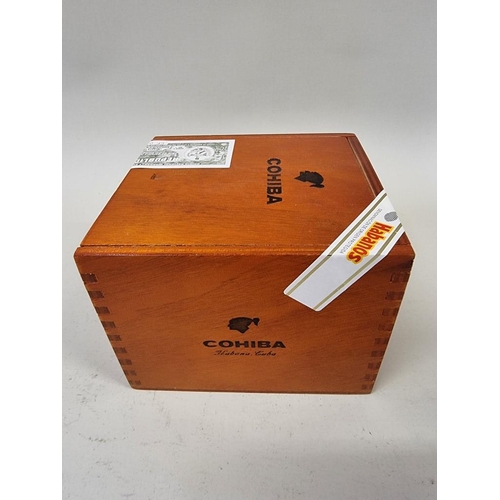 218 - A sealed box of 25 Cohiba 'Robustos' cigars.