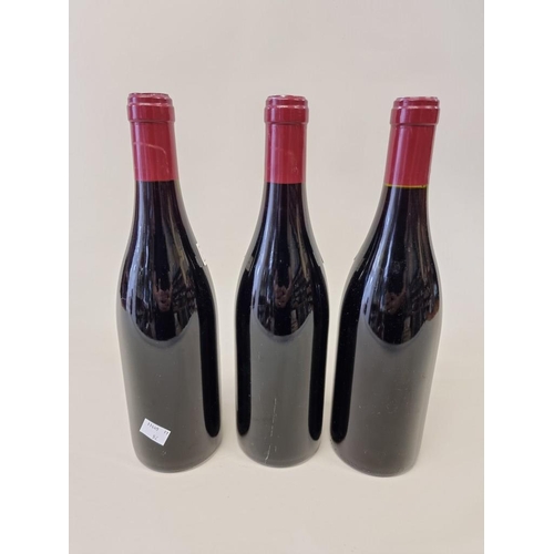 41 - Three 75cl Volnay Taillepieds 1er Cru, 1998, Bitouzet-Prieur. (3)