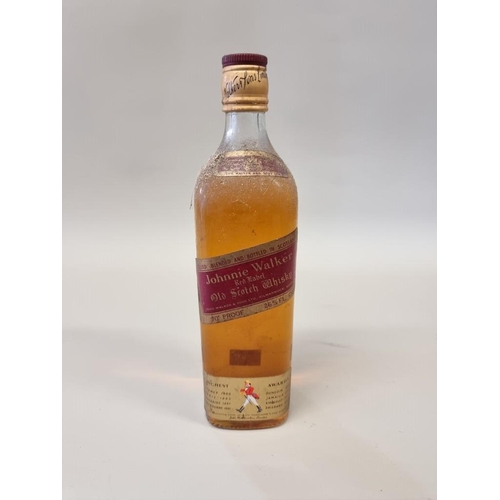 61 - A 26 2/3 fl.oz bottle of Johnnie Walker 'Red Label' blended whisky, 1960s bottling.