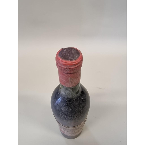 64 - A 75cl bottle of Chateau Pavie, Saint-Emilion, 1961.