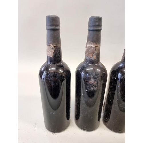 80 - Six 75cl bottles of Taylor's 1977 vintage port. (6)