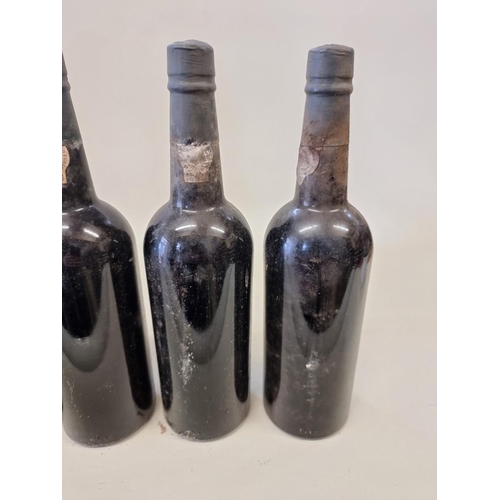 80 - Six 75cl bottles of Taylor's 1977 vintage port. (6)