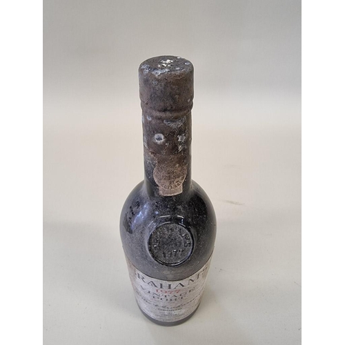 86 - A 75cl bottle of Graham's 1977 vintage port.