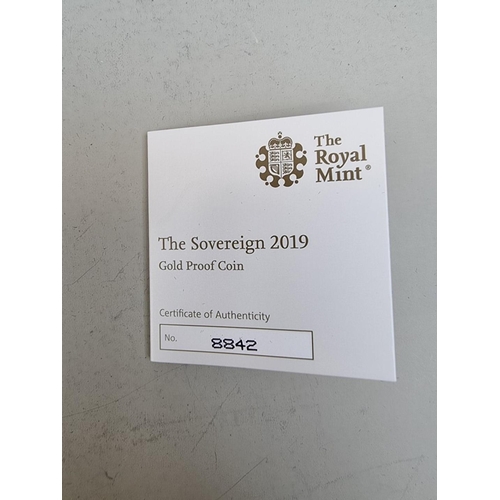 280 - Coins: a Royal Mint 'The Sovereign 2019 Gold Proof Coin', numbered 8842/9500, with CoA and box.... 