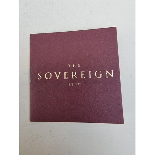 280 - Coins: a Royal Mint 'The Sovereign 2019 Gold Proof Coin', numbered 8842/9500, with CoA and box.... 