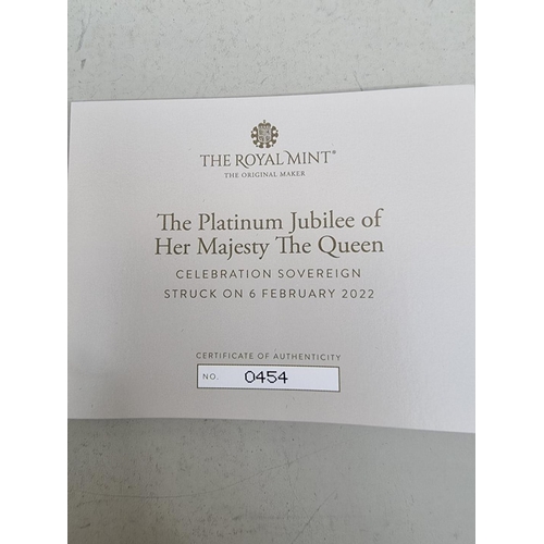 296 - Coins: a 2022 Royal Mint 'The Platinum Jubilee of Her Majesty The Queen Celebration Sovereign', bril... 