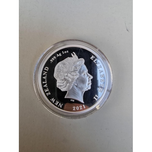 387 - Coins: a 2021 New Zealand 'Queen Elizabeth II Ninety-Fifth Birthday' 1oz silver proof limited editio... 