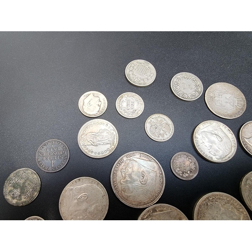 461 - Coins: a quantity of world coinage, mostly silver; to include a Swiss Lucerne 5 batzen, 1815-6 and s... 