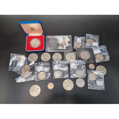 471 - Coins: ten collectable Royal Mint £2 coins, to include: a 2015 Magna Carta; a 2016 Shakespeare; a 20... 