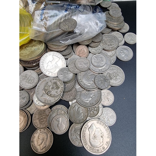 491 - Coins: a quantity of UK coinage, mostly George VI and Elizabeth II, to include a small quantity of s... 