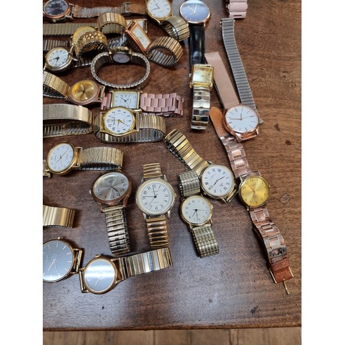 879 - A quantity of wristwatches.