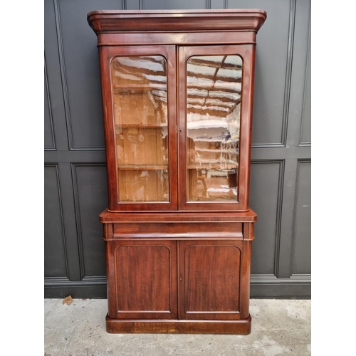 1075 - A Victorian mahogany bookcase, 110cm wide.