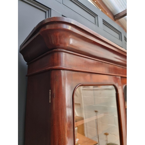 1075 - A Victorian mahogany bookcase, 110cm wide.