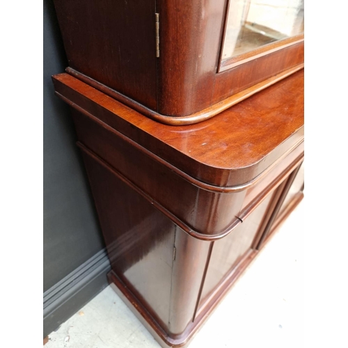 1075 - A Victorian mahogany bookcase, 110cm wide.