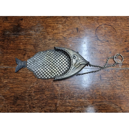 1316 - Costume: a metal mesh novelty fish purse; together with two other vintage purses; a set of four enam... 