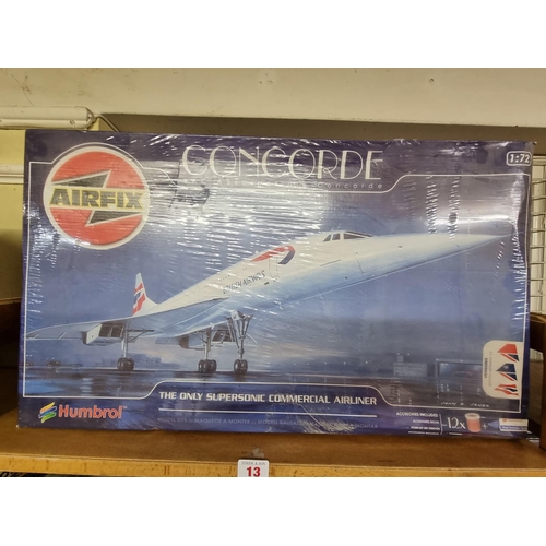 13 - Airfix: a sealed Concorde 1/72 scale model kit Ref:11050; together with five further vintage Co... 