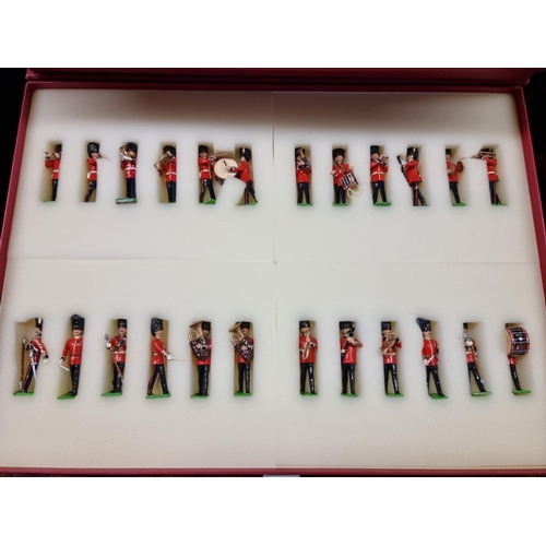 58 - Toy Soldiers: five boxed sets 'The Guards' toy soldiers, from The Guards Museum, Wellington Barracks... 