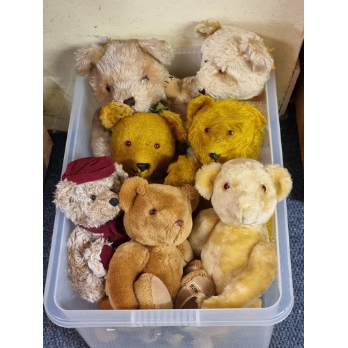 72 - Teddy Bears: a collection of seven vintage and modern teddy bears.