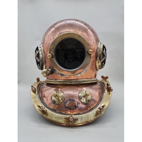 1169 - A vintage copper and brass twelve bolt diver's helmet, possibly Japanese.