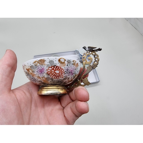 1501 - A collection of Chinese and Japanese teabowls and cups. (10)