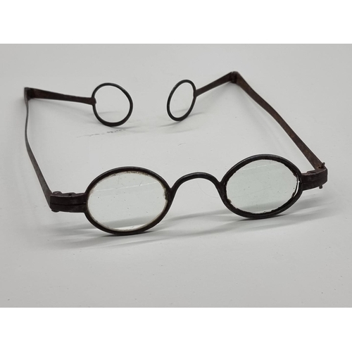 1514 - A pair of early 19th century steel spectacles.