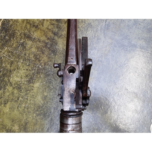 1620 - A rare 19th century butt reservoir single shot air rifle, with 50cm screw on barrel and exposed side... 