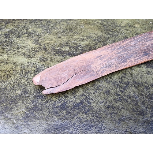 1625 - Ethnographica: an Australian boomerang, 61.5cm long.