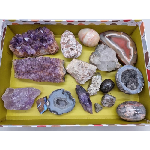 1374 - Natural History: a small collection of crystal and hardstone specimens. 