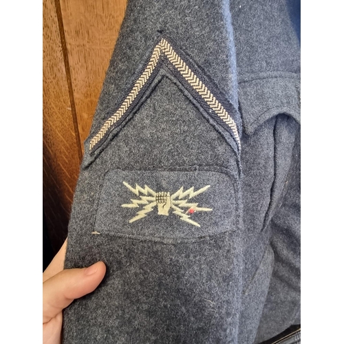 1664 - An RAF Ordinary Airman's tunic, dated 1947, size 9, (no buttons); together with a Junior Training Co... 