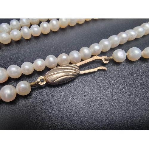 190 - A pearl style necklace, with clasp stamped '925', 44.5cm.