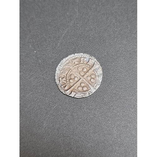 290 - Coins: an Edward I hammered silver long cross penny.