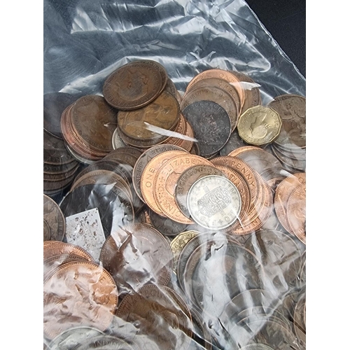 325 - Coins: a quantity of Victorian and later silver and part silver coinage, 240g; together with a quant... 