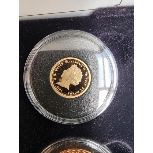 359 - Coins: a cased 2022 Tristan Da Cunha 'The Queen Elizabeth II In Memoriam' 22ct gold proof laurel coi... 