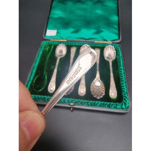 62 - A cased set of six Victorian silver teaspoons, by William Gallimore & Sons, Sheffield 1898, 78g.... 