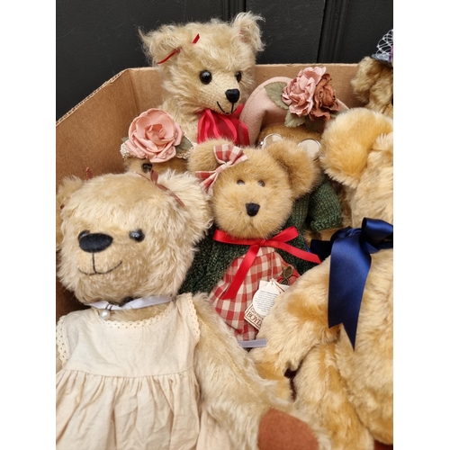 1512 - A collection of seven teddy bears, to include examples by Robin Rive and The Boyds Collection. (7)... 