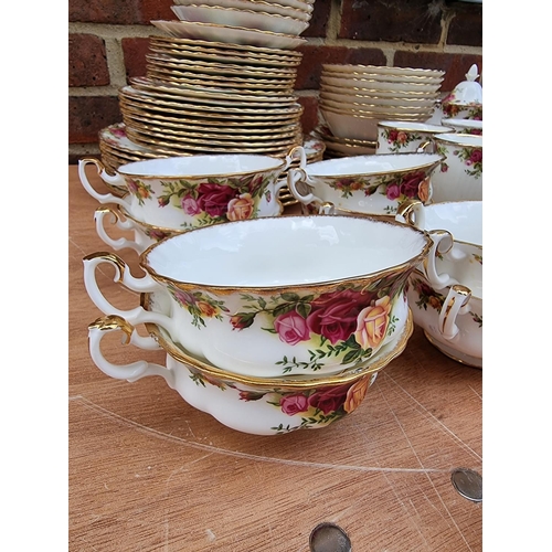 1513 - An extensive Royal Albert 'Old Country Roses' tea and dinner service; together with other related it... 