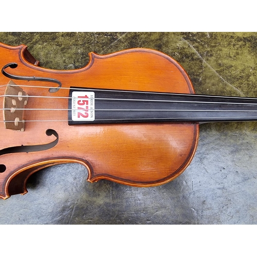 1572 - A violin, with 14in two piece back; together with bow. 