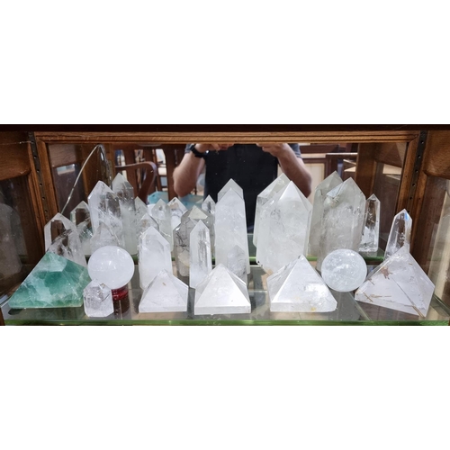 1610 - Natural History: a collection of quartz obelisks and similar, largest 18cm high. (20)... 