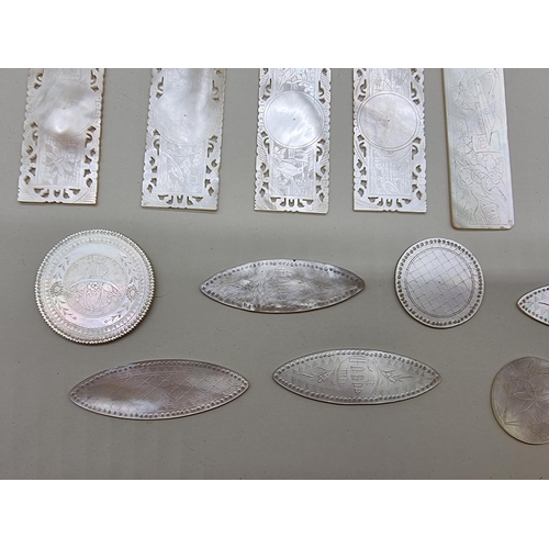 1618 - A collection of Chinese mother of pearl gaming counters. (30)