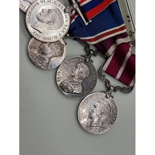 1635 - Medals: a World War I and World War II gallantry group of ten, to 20114 SJT G Wray, Royal ... 