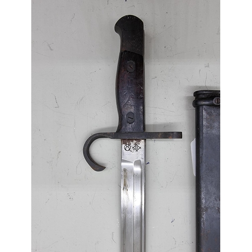 1704 - A Japanese type 30 bayonet and scabbard, with 40cm blade.