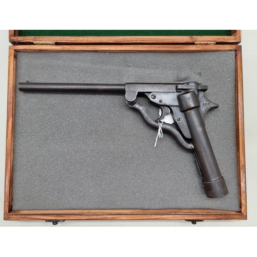 1725 - A rare early Lincoln .177 cal air pistol, Serial No: 390, in associated box.