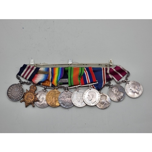 1635 - Medals: a World War I and World War II gallantry group of ten, to 20114 SJT G Wray, Royal ... 