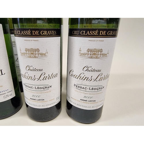 24 - Four 37.5cl bottles of Chateau de Fieuzal Blanc, 2000, Pessac Leognan; together with four 37.5cl bot... 